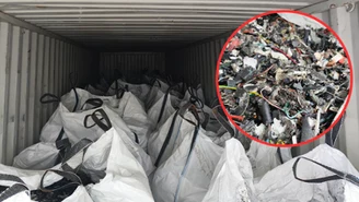 22 tony odpadów jechały przez Polskę. KAS przechwyciła nielegalny transport
