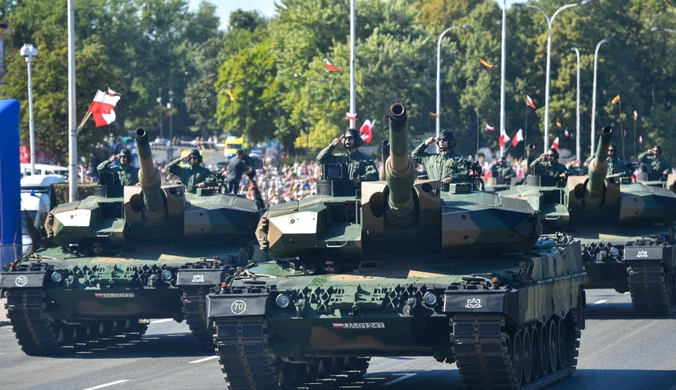 Ból siedzeń po defiladzie? Boli was PiS czy państwo?