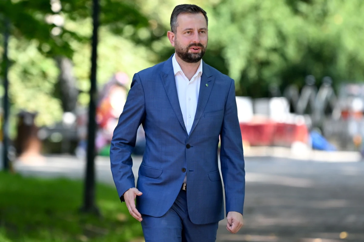 "Nie mamy naprawdę wrogów po stronie opozycyjnej, ani naszym wrogiem nie jest Lewica, ani nie jest Koalicja Obywatelska, wróg jest po innej stronie" - powiedział w Sejmie prezes PSL Władysław Kosiniak-Kamysz.