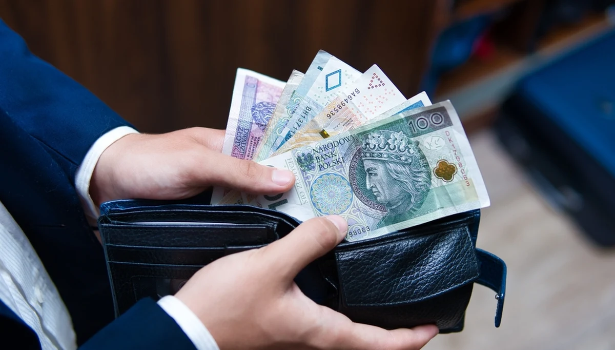 10,6 proc. wyniosła w lipcu inflacja bazowa liczona po wyłączeniu cen żywności i energii - podał Narodowy Bank Polski w najnowszym komunikacie. Podane przez NBP dane wskazują na niewielką obniżkę tego wskaźnika inflacji.