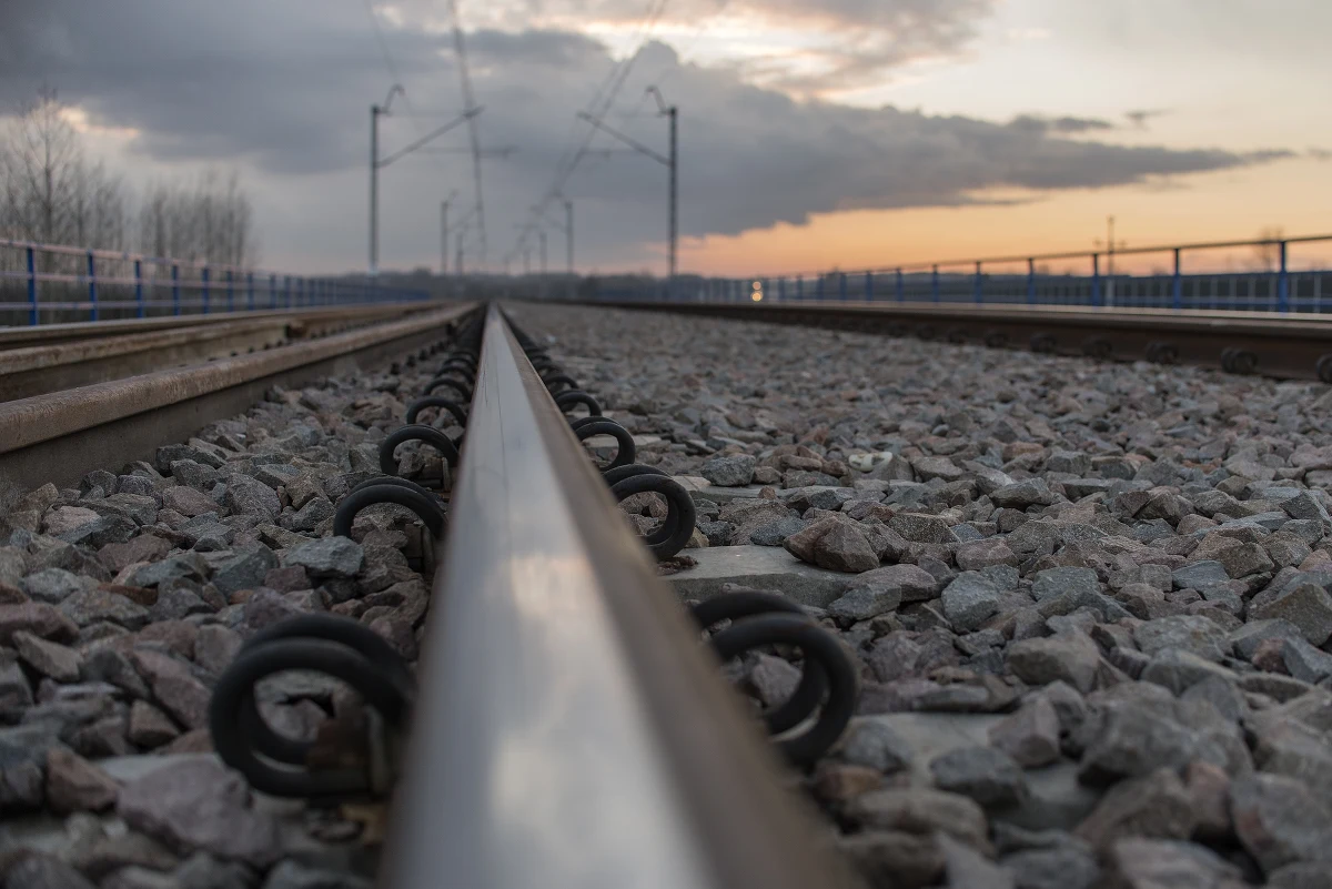 Linia kolejowa nr 108 na odcinku z Jasła do Nowego Zagórza zostanie zmodernizowana. W ramach inwestycji zostanie przebudowany m.in. układ torowy, powstaną też nowe stacje i przystanki. Obecnie trwa przygotowywanie dokumentacji projektowej, które ma się zakończyć w IV kwartale br.
