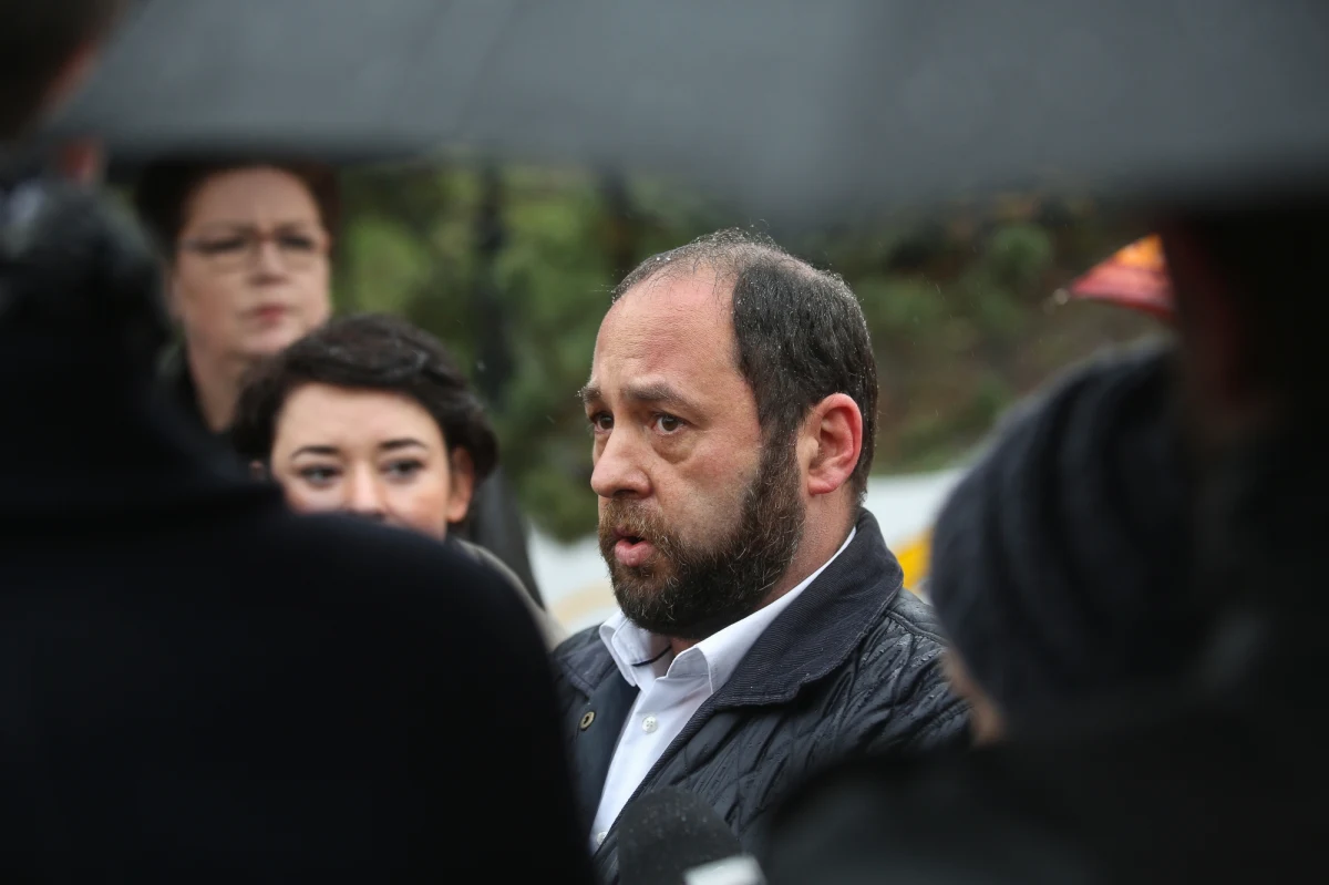 Prof. Jan Hartman nie będzie kandydował w żadnym z okręgów list Lewicy w najbliższych wyborach parlamentarnych - poinformował współprzewodniczący małopolskiej Nowej Lewicy Ryszard Śmiałek.