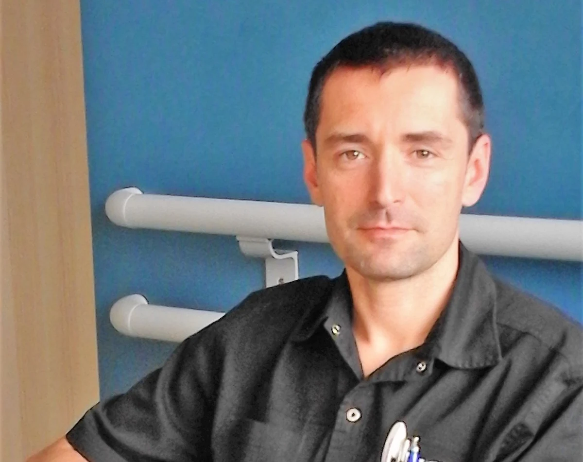 W tym tygodniu chirurdzy z Wojewódzkiego Specjalistycznego Szpitala Dziecięcego w Olsztynie wykonają operacje korekty lejkowatej klatki piersiowej. To będzie wyjątkowy zabieg, ponieważ lekarze z Olsztyna stosują w nim nowatorską metodę leczenia, a pacjent po 30 minutach zmienia swój wygląd.