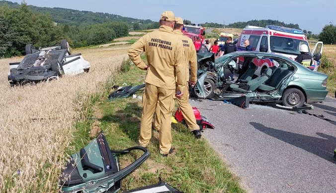 Tragiczny wypadek na Podkarpaciu. Jedna osoba zginęła, cztery są ranne