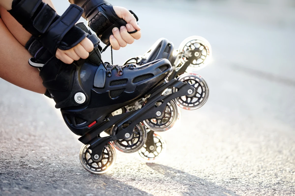 W sobotę, 19 sierpnia, rolkarze i wrotkarze z Nightskating Warszawa przygotowali aż dwa przejazdy tego cyklu. Pierwszy skierowany do młodszych i mniej doświadczonych uczestników z trasą o długości 9,5 kilometra. Drugi, przeznaczony wyłącznie dla najwytrwalszych, przejazd „Extreme” odbędzie się na dystansie aż 63 kilometrów. To oznacza zmiany w ruchu i kursowaniu komunikacji miejskiej.