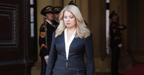 Prezydent Zuzana Czaputova zwróciła się do premiera o zwołanie Rady Bezpieczeństwa Państwa. Sytuacja na Słowacji stała się niezwykle napięta w związku z postawieniem zarzutów o utrudnianie śledztwa pięciu osobom. Słowackie media twierdzą, że śledztwo dotyczy między innymi obecnego i byłego szefa cywilnych służb specjalnych SIS.