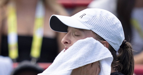 Liderka światowego rankingu tenisa przebudziła się po nieudanym pierwszym secie i w dwóch pozostałych nie dała szans Chince Zheng. To oznacza, że Iga Świątek zagra w ćwierćfinale turnieju WTA 1000 w Cincinnati.