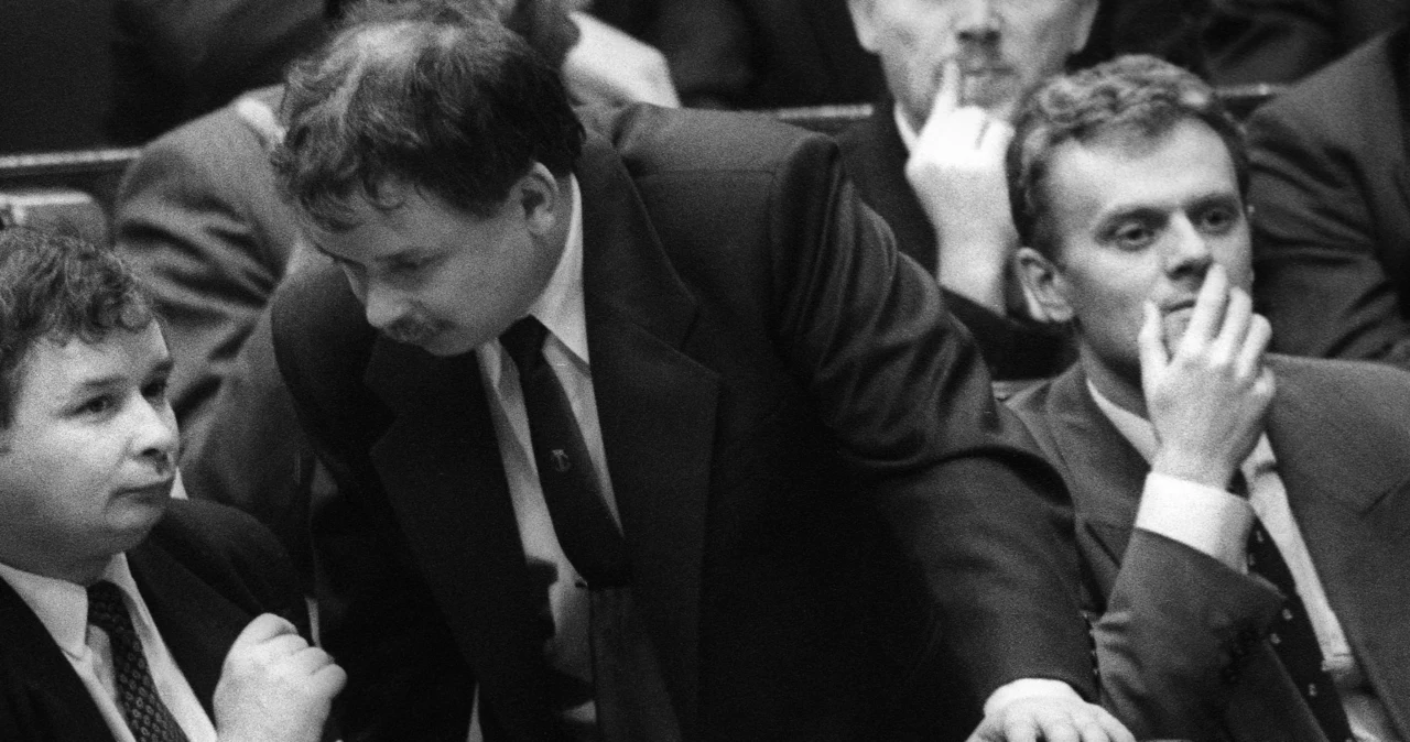 25 listopada 1991. Jarosław Kaczyński, Lech Kaczyński i Donald Tusk. Liderzy współpracowali w ramach tzw. "Piątki"