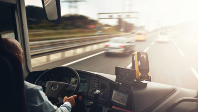 Firmy transportowe: Potrzebne zmiany w szkoleniach przyszłych kierowców
