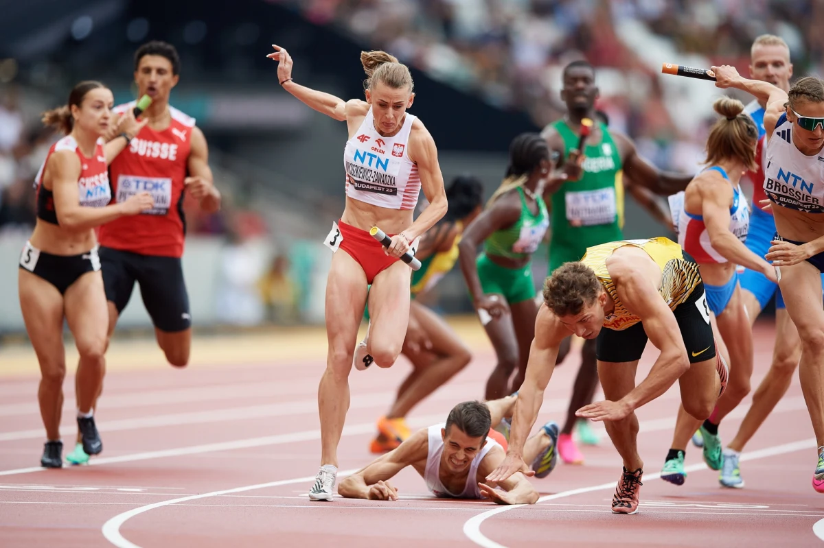 Polscy lekkoatleci po uwzględnieniu protestu zostali dopuszczeni do startu w finale sztafety mieszanej 4x400 m podczas mistrzostw świata w Budapeszcie. W eliminacjach niemiecki biegacz zablokował Patrycję Wyciszkiewicz-Zawadzką, co miało negatywny wpływ na wynik Biało-Czerwonych.