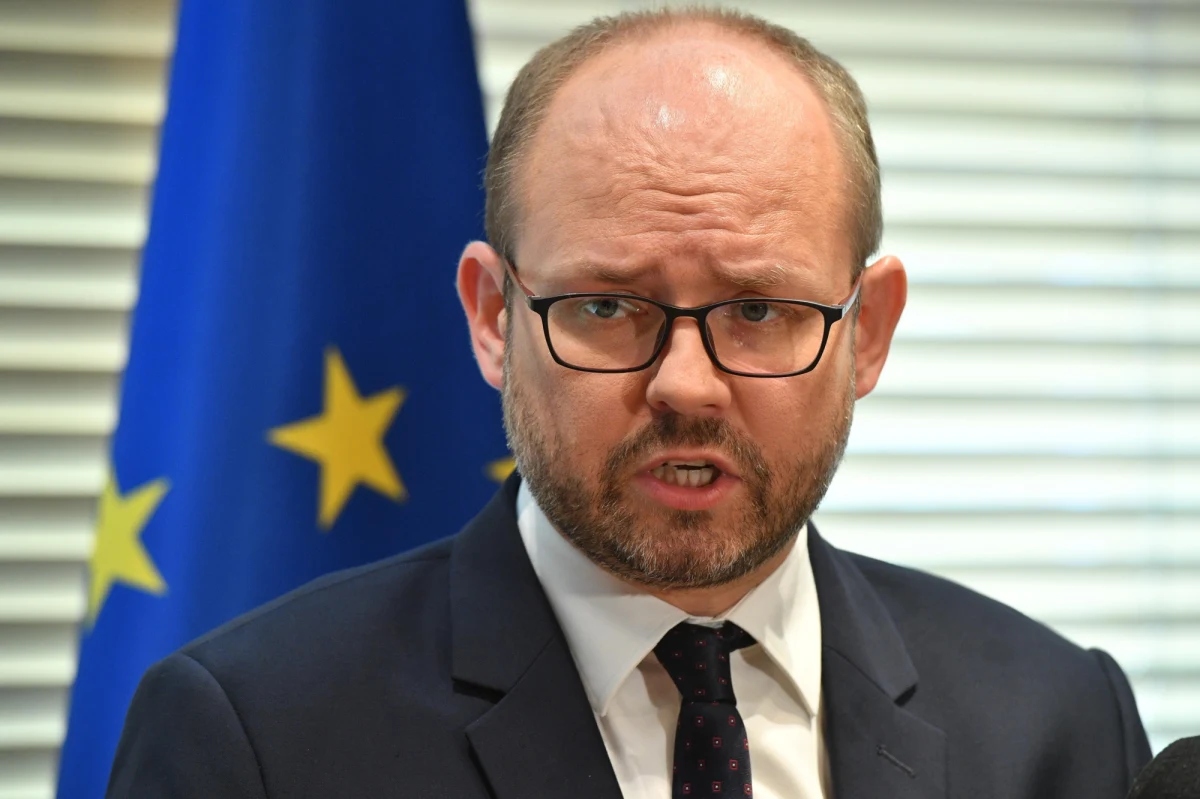 "Potrzebny jest jak najbardziej intensywny i dobry dialog pomiędzy Kijowem i Warszawą dotyczący nie tylko spraw bezpieczeństwa, ale też kwestii gospodarczych i historycznych" - powiedział w ukraińskim radiu Suspilne Marcin Przydacz. "Jeśli chcemy być dobrymi sojusznikami, musimy wzajemnie ze sobą współpracować i wzajemnie realizować swoje potrzeby" – dodawał szef Biura Polityki Międzynarodowej Kancelarii Prezydenta RP.