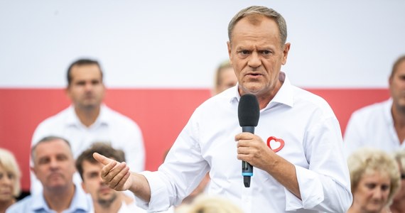 Wszystko wskazuje na to, że komisja ds. wpływów rosyjskich jeszcze w tej kadencji Sejmu zostanie powołana. Prezydent tego chciałby, bo prezydent wielokrotnie mówił, że Polakom należy się prawda i Polacy tej prawdy oczekują - powiedział w Polsat News szef gabinetu prezydenta Paweł Szrot. Tym samym jest kolejnym politykiem Prawa i Sprawiedliwości, który dementuje piątkową wypowiedź Marka Asta.