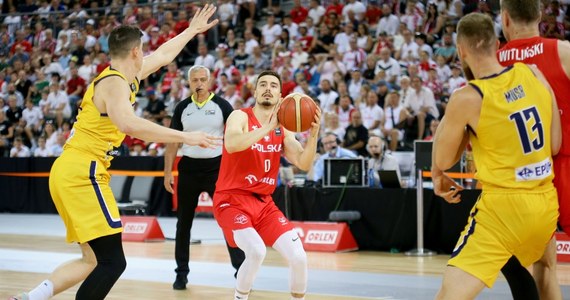 Polscy koszykarze pokonali w Gliwicach Bośnię i Hercegowinę 76:72 (23:23, 17:16, 14:15, 22:18) w finale turnieju prekwalifikacyjnego do igrzysk olimpijskich Paryż 2024. Biało-Czerwoni awansowali tym samym do właściwych eliminacji.