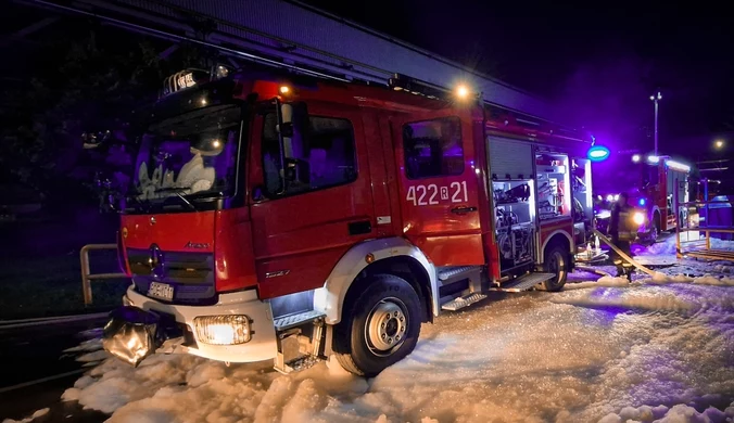 Pożar w firmie oponiarskiej w Dębicy. W akcji 140 strażaków