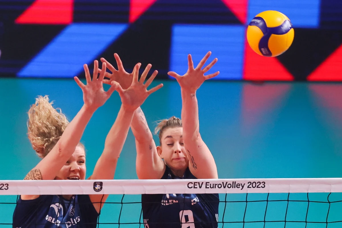 Po dwóch zwycięstwach nad Słowenią (3:0) i Węgrami (3:1) polskie siatkarki czeka pierwszy poważy sprawdzian na mistrzostwach Europy. W poniedziałek w belgijskiej Gandawie zmierzą się z jedną z najbardziej utytułowanych reprezentacji ostatnich lat - Serbią.