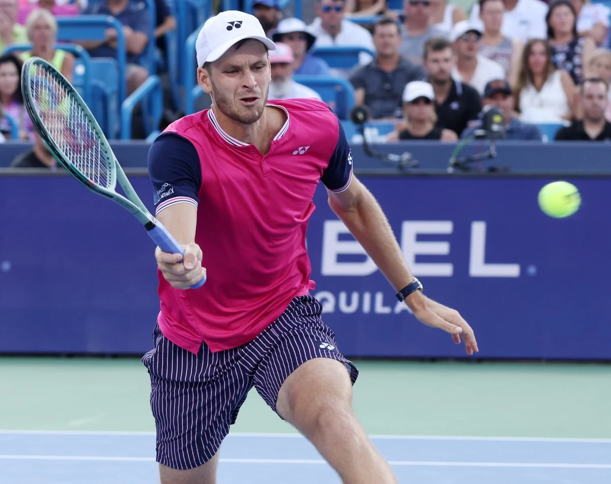 Hubert Hurkacz wyżej w rankingu ATP. Polak awansował z 20. na 17. miejsce w światowym notowaniu tenisistów. Prowadzi wciąż Hiszpan Carlos Alcaraz, który wyprzedza Serba Novaka Djokovicia i Rosjanina Daniiła Miedwiediewa.