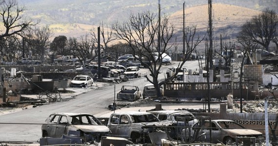 114 osób zginęło, a ponad tysiąc jest zaginionych w wyniku niszczycielskich pożarów na wyspie Maui. W poniedziałek wizytę złożył tam amerykański prezydent Joe Biden.