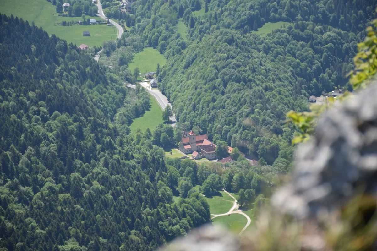 Z powodu prac budowlanych Droga Pienińska na odcinku od Potoku Leśnickiego do mostu w Czerwonym Klasztorze będzie zamknięta od 22 do 31 sierpnia 2023 - informuje administracja Pienińskiego Parku Narodowego z siedzibą w Spiskiej Starej Wsi.