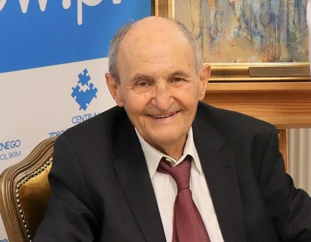 96-letni prof. Eugeniusz Murawski nie będzie już operował małych pacjentów. Przez wiele lat był on najstarszym czynnym chirurgiem dziecięcym w naszym kraju. Od 1983 r. regularnie przyjeżdżał na operacje do szpitala wojewódzkiego w Gorzowie Wlkp. Od stołu operacyjnego odszedł dopiero podczas ostatniej pandemii.