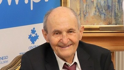 Najstarszy chirurg w Polsce odchodzi od stołu. Prof. Murawski ma 96 lat