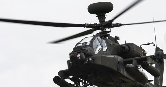 Polska otrzymała zgodę Departamentu Stanu USA na zakup 96 śmigłowców uderzeniowych AH-64E Apache. „Ten program jest już realizowany ponad 10 lat i wreszcie został sfinalizowany. To jest coś, na co czekaliśmy”- tak na antenie internetowego Radia RMF24 zakup nowego sprzętu komentował gen. Tomasz Drewniak, pilot oraz były inspektor Sił Powietrznych.