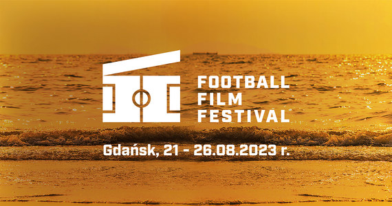 ​Football Film Festival po raz drugi w Gdańsku. Do soboty 11 produkcji dokumentalnych walczy o nagrodę główną "Złotą Jedenastkę". Filmy można oglądać za darmo, wieczorami koło molo w Brzeźnie.