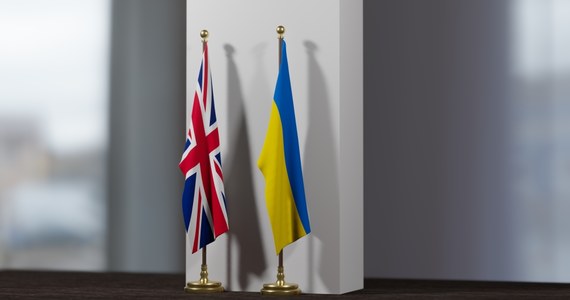 Wielka Brytania przekaże Ukrainie wzbogacony uran. Działania te mają wesprzeć tamtejszy sektor energetyczny, który cierpi w wyniku rosyjskiej agresji. 