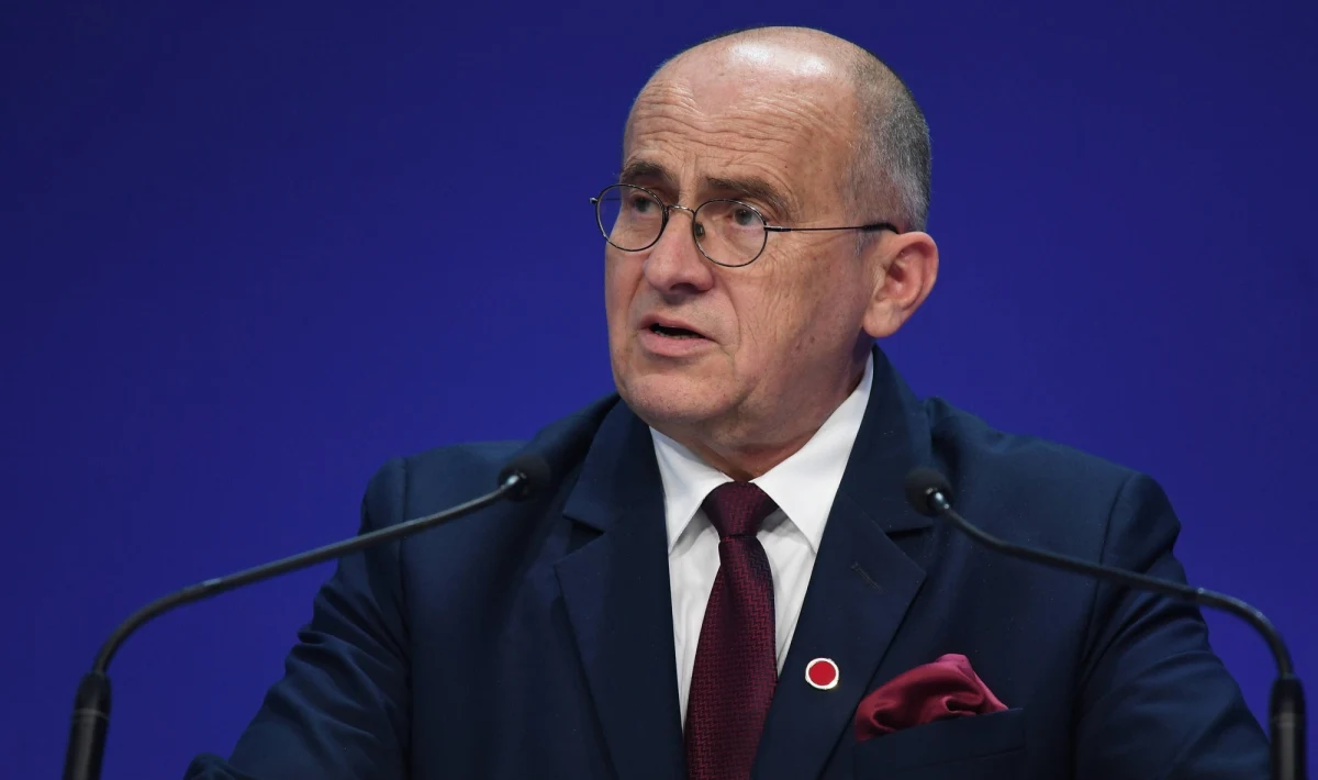 "Całkowite zamknięcie granicy polsko-białoruskiej jest możliwe, a nawet prawdopodobne" - powiedział minister spraw zagranicznych Zbigniew Rau. Wyjaśnił, że jest to kwestia porozumienia się trzech państw.