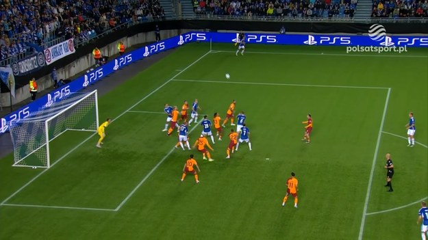 Molde - Galatasaray 2:3 (1:2)
Bramki: Ellingsen 8, Haugen 56 - Oliveira 25, Icardi 29, Midtsjo 90+4.

Transmisje Ligi Mistrzów można oglądać w tv na kanałach Polsat Sport Premium. Mecze Ligi Mistrzów można obejrzeć również online live stream na  Polsat BOX Go   Oglądaj wygodnie gdziekolwiek chcesz: na komputerze, na tablecie, na smartfonie, na Smart TV. Relacje i wyniki meczów na  sport.interia.pl 
W tekście zawarto link serwisu partnerskiego
