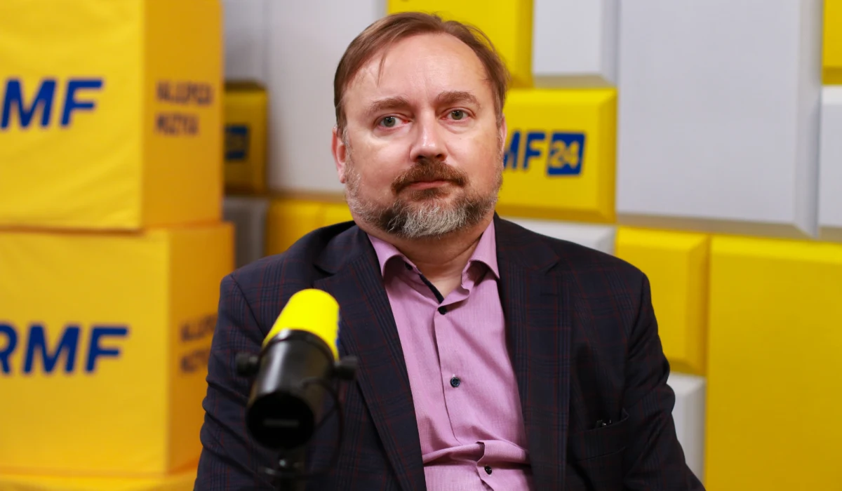 "Co by się wczoraj nie wydarzyło, to chyba nie jest dla nikogo niespodzianką. Po dwóch miesiącach od czasu, kiedy Jewgienij Prigożyn rzucił wyzwanie Władimirowi Putinowi, ginie on w tajemniczej katastrofie lotniczej. Pojawiło się takie stwierdzenie: to była tylko kwestia czasu. Ja bym się też pod tym podpisał" - mówił w Porannej rozmowie w RMF FM szef Gabinetu Prezydenta RP Paweł Szrot.