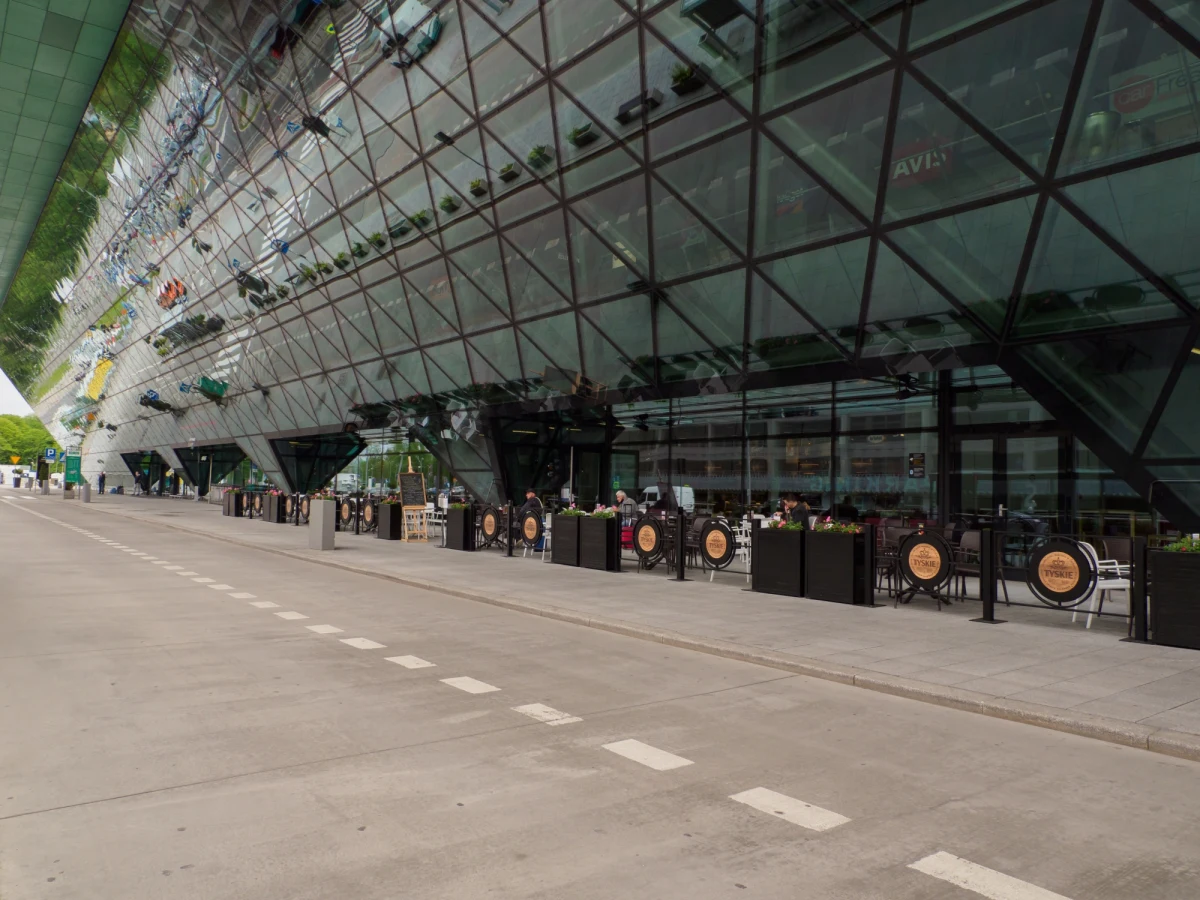 Kraków Airport obsłużył w tym roku już 6 milionów pasażerów. W historii portu po raz czwarty udało się osiągnąć taki wynik, a władze spółki mają nadzieję, że ten rok zakończy się rekordem.

