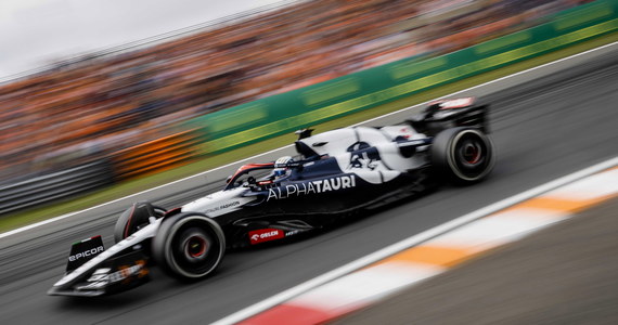 ​Daniel Ricciardo miał wypadek na dzisiejszym treningu przed wyścigiem Formuły 1 o Grand Prix Holandii w Zandvoort. Australijski kierowca AlphaTauri w efekcie nie wystartuje w niedzielę - zastąpi go Nowozelandczyk Liam Lawson.