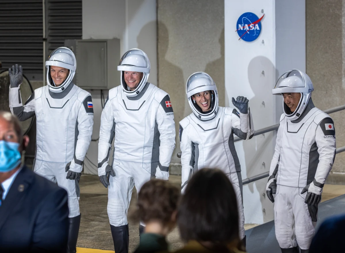 Z Centrum Kosmicznego NASA na przylądku Canaveral na Florydzie w USA wystartowała w sobotę kolejna misja załogowa na Międzynarodową Stację Kosmiczną (ISS). Przedsięwzięcie o nazwie Crew-7 to wspólna inicjatywa NASA i firmy SpaceX, założonej przez miliardera Elona Muska - informuje agencja AP.