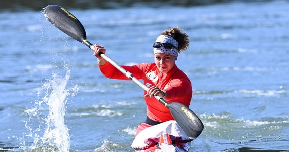 Kajakarka Justyna Iskrzycka zdobyła w Duisburgu srebrny medal mistrzostw świata w konkurencji nieolimpijskiej K1 1000 m. Polka przegrała o 1,8 sekundy z Australijką Alyssą Bull. Na trzecim miejscu finiszowała Węgierka Eszter Rendessy.