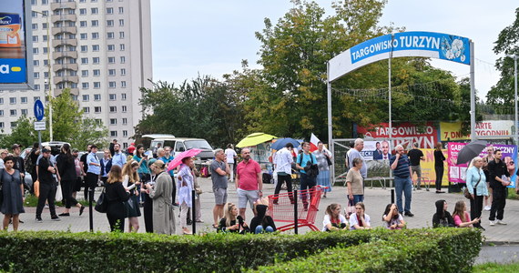 Około 400 osób ewakuowano z centrum handlowego w Szczecinie po tym, jak przy galerii "Turzyn" doszło do rozszczelnienia rurociągu gazowego. Po około dwóch godzinach awaria została usunięta.