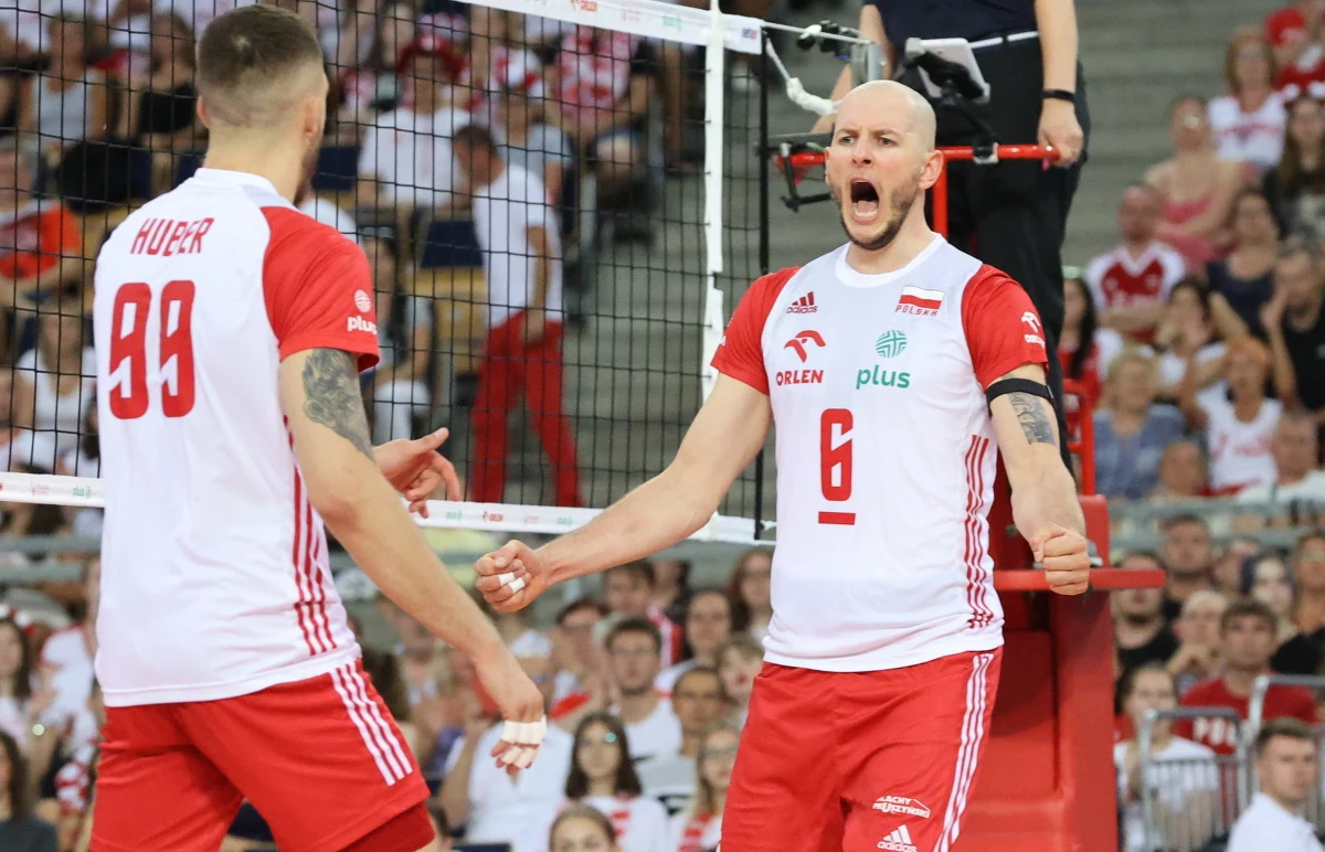 Siatkarze reprezentacji Polski pokonali Ukrainę 3:2 ​(25:22, 24:26, 25:22, 29:31, 15:12) w rozegranym w Łodzi meczu towarzyskim. To był ostatni sprawdzian podopiecznych Nikoli Grbicia przed mistrzostwami Europy, które rozpoczną się w poniedziałek.