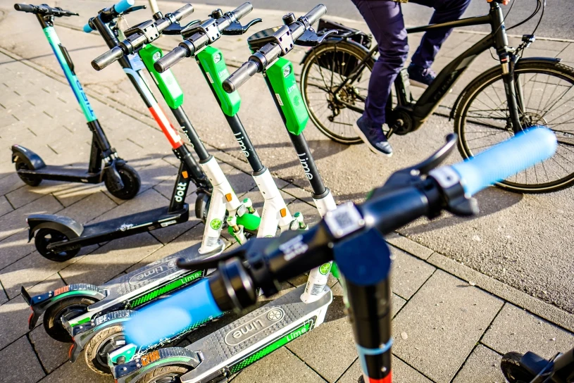 New Polish e-scooter rules: type approval and parking rules, but sharing firms left in legal void
