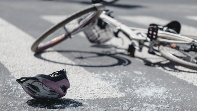 ​17-latek bez prawa jazdy potrącił 4-osobową rodzinę na rowerach
