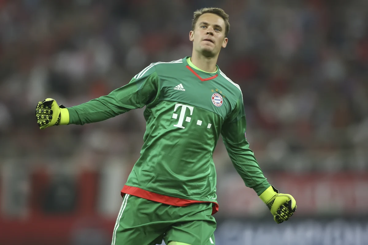 ​Słynny bramkarz Bayernu Monachium Manuel Neuer po trwającej prawie dziewięć miesięcy przerwie wznowił treningi z zespołem - poinformował jego klub. 37-letni piłkarz reprezentacji Niemiec, mistrz świata z 2014 roku, w grudniu złamał nogę podczas urlopu.