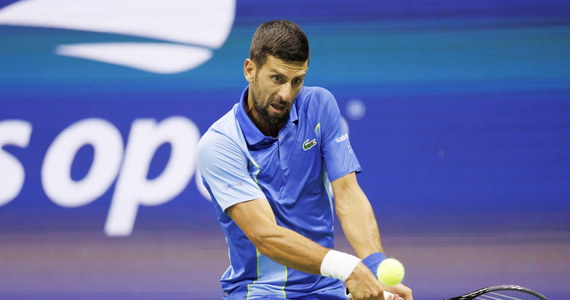 ​Rozstawiony z numerem drugim Serb Novak Djoković pewnie pokonał Francuza Alexandre'a Mullera 6:0, 6:2, 6:3 w 1. rundzie wielkoszlemowego turnieju tenisowego US Open. Dzięki temu wróci na pierwsze miejsce w światowym rankingu.