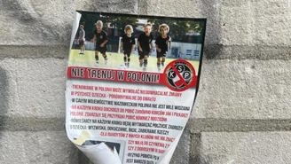 Rodzice wstrząśnięci szokującymi plakatami w Warszawie. "Syn przybiegł z płaczem"