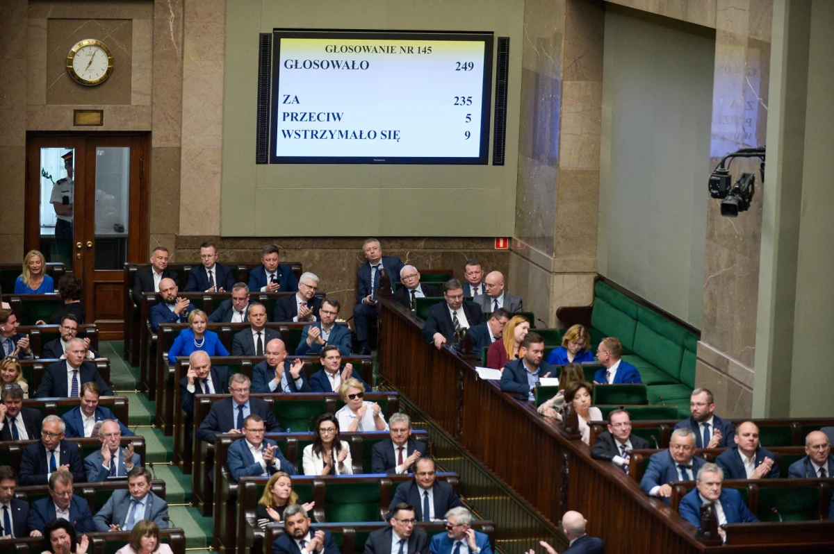 Do godziny 20 we wtorek sejmowe kluby mają czas na zgłaszanie swoich kandydatów do specjalnej komisji weryfikacyjnej do badania rosyjskich wpływów.