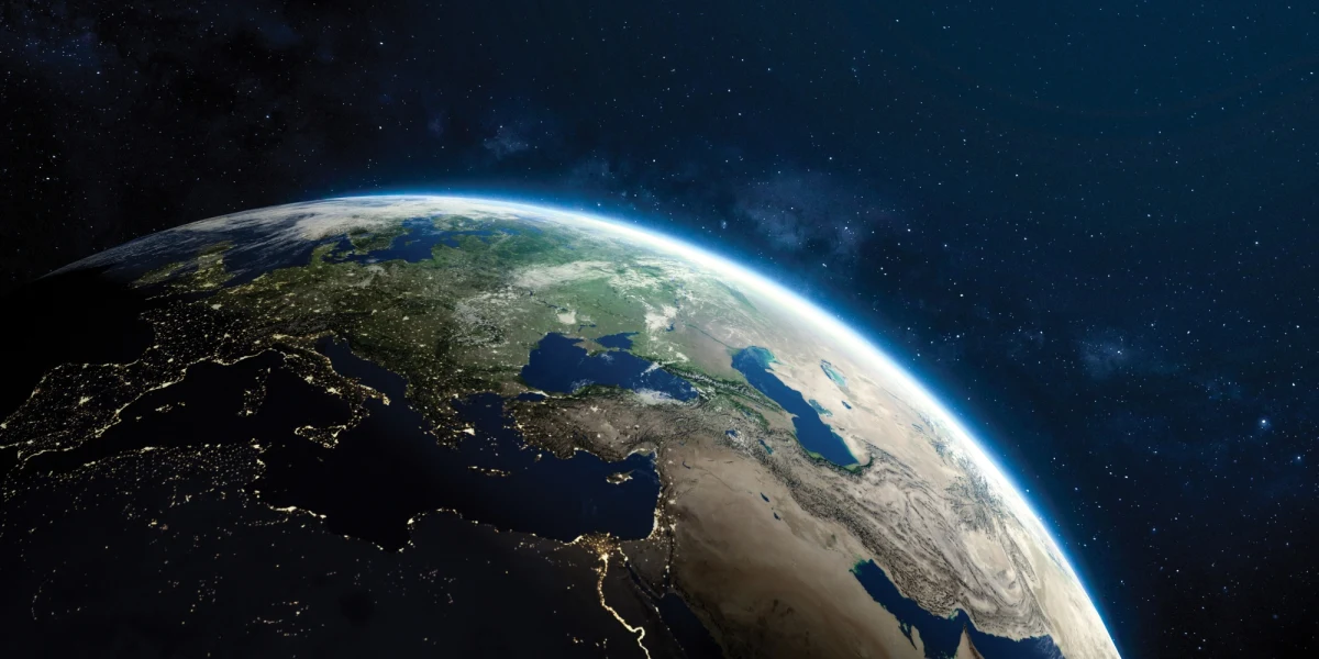 "Koniec przyszłego roku to najbardziej prawdopodobny termin startu misji z udziałem polskiego astronauty na Międzynarodową Stację Kosmiczną" - zapowiada w rozmowie z RMF FM prezes Polskiej Agencji Kosmicznej Grzegorz Wrochna. Największe szanse na to, by polecieć na orbitę jako drugi Polak w historii ma doktor Sławosz Uznański. Jego kandydatura czeka na zatwierdzenie.