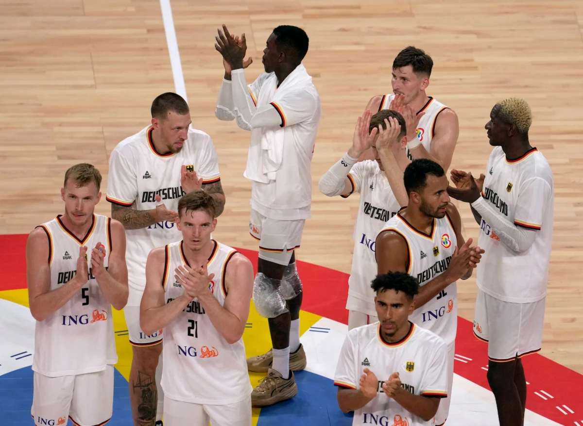 Reprezentacja Niemiec potwierdza wysokie aspiracje na koszykarskich mistrzostwach świata. Pokonali dziś wysoko Finlandię 101:75. Do drugiej fazy z kompletem zwycięstw awansowały także Kanada, Dominikana i Litwa. Zwycięstwa na wagę awansu do drugiej fazy odniosły reprezentacje Australii i Włoch.