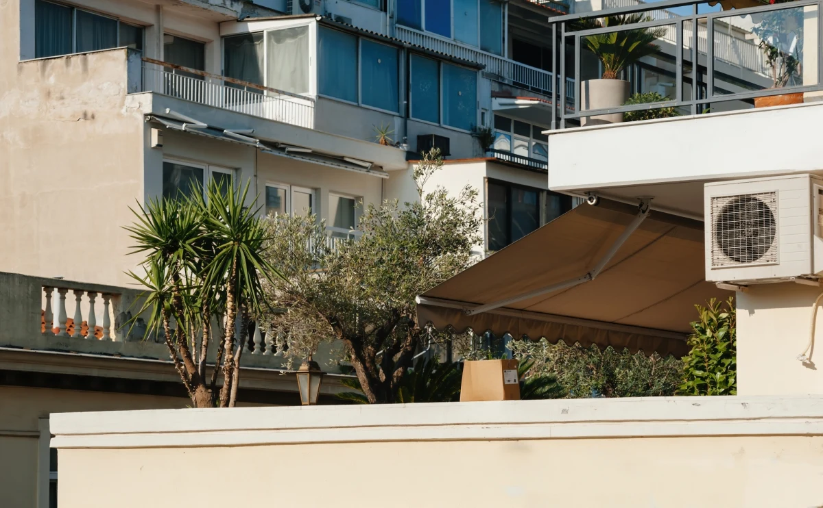 Po raz pierwszy od 20 lat średnia wieku uniezależnienia się młodych ludzi w Hiszpanii od rodziców przekroczyła 30 lat - zgodnie z ostatnim raportem Obserwatorium Emancypacji Rady Młodzieży Hiszpanii (CJE).