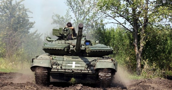 Siły ukraińskie prawdopodobnie po raz pierwszy pokonały "linię Surowikina" w pobliżu miejscowości Werbowe w obwodzie zaporoskim. To dziesiątki kilometrów fortyfikacji w postaci rowów przeciwczołgowych, okopów i "zębów smoka".