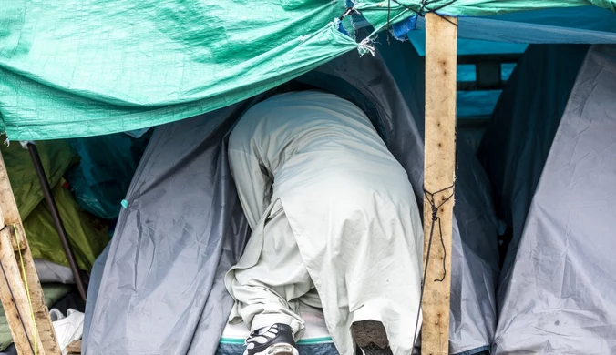 Brak miejsc dla uchodźców w Belgii. Kontrowersyjna decyzja rządu