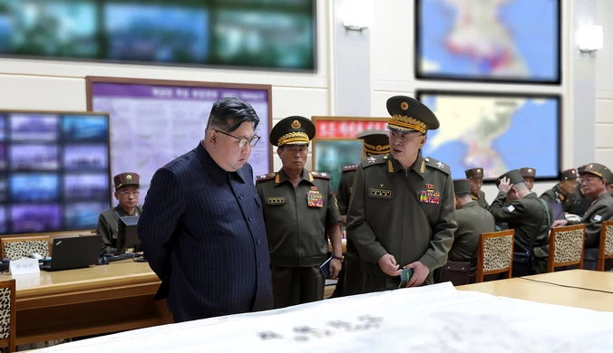 Korea Północna wystrzeliła dwie rakiety. "Symulowany atak nuklearny"
