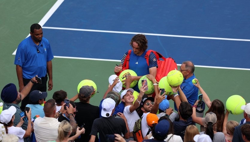 Beautiful behavior after the defeat in the US Open.  Things like this don’t happen often