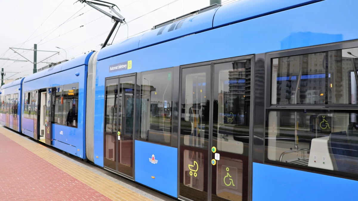 Już wkrótce tramwaje przewiozą pierwszych pasażerów nową krakowską linią tramwajową Krowodrza Górka - Górka Narodowa. Reporter RMF FM już jechał tą trasą.